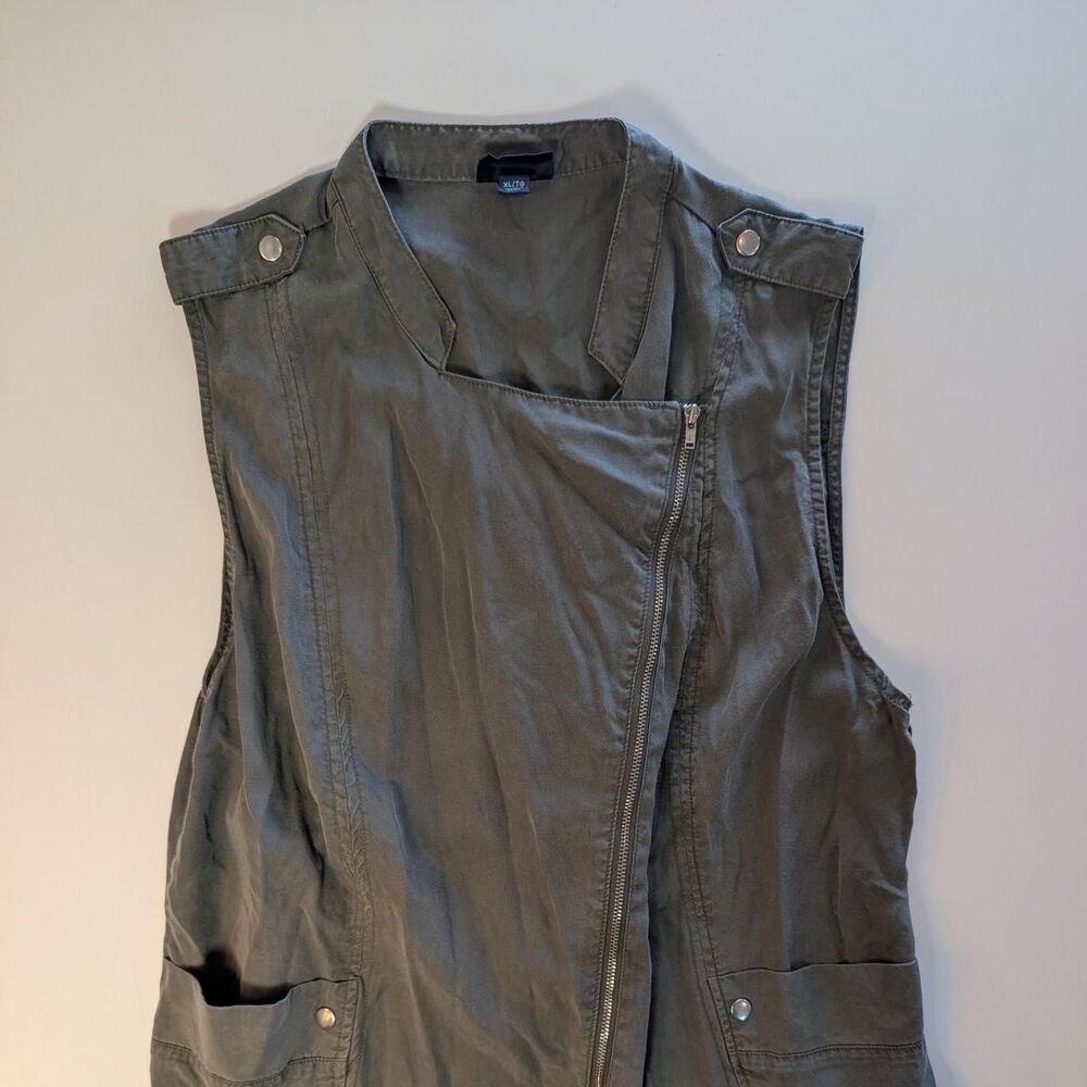 Mossimo Women's Khaki and Green Gilet